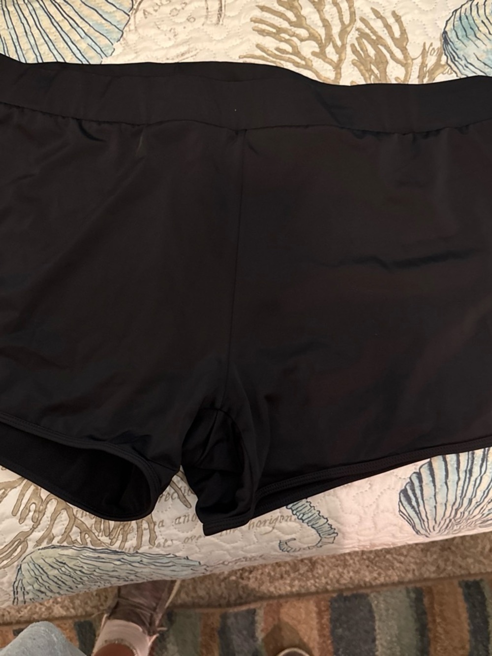 Seamless Black Boyshorts — Smooth Everyday Comfort